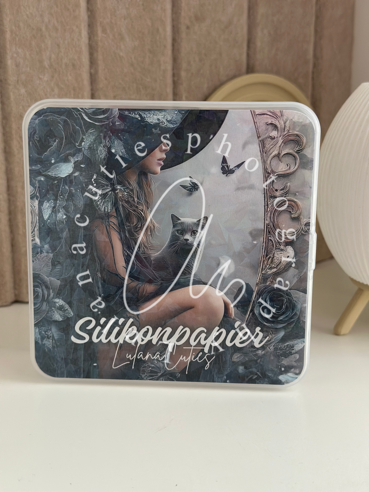 Aufbewahrungsbox 10x10 Elegance in Shadow by Elly_Ai
