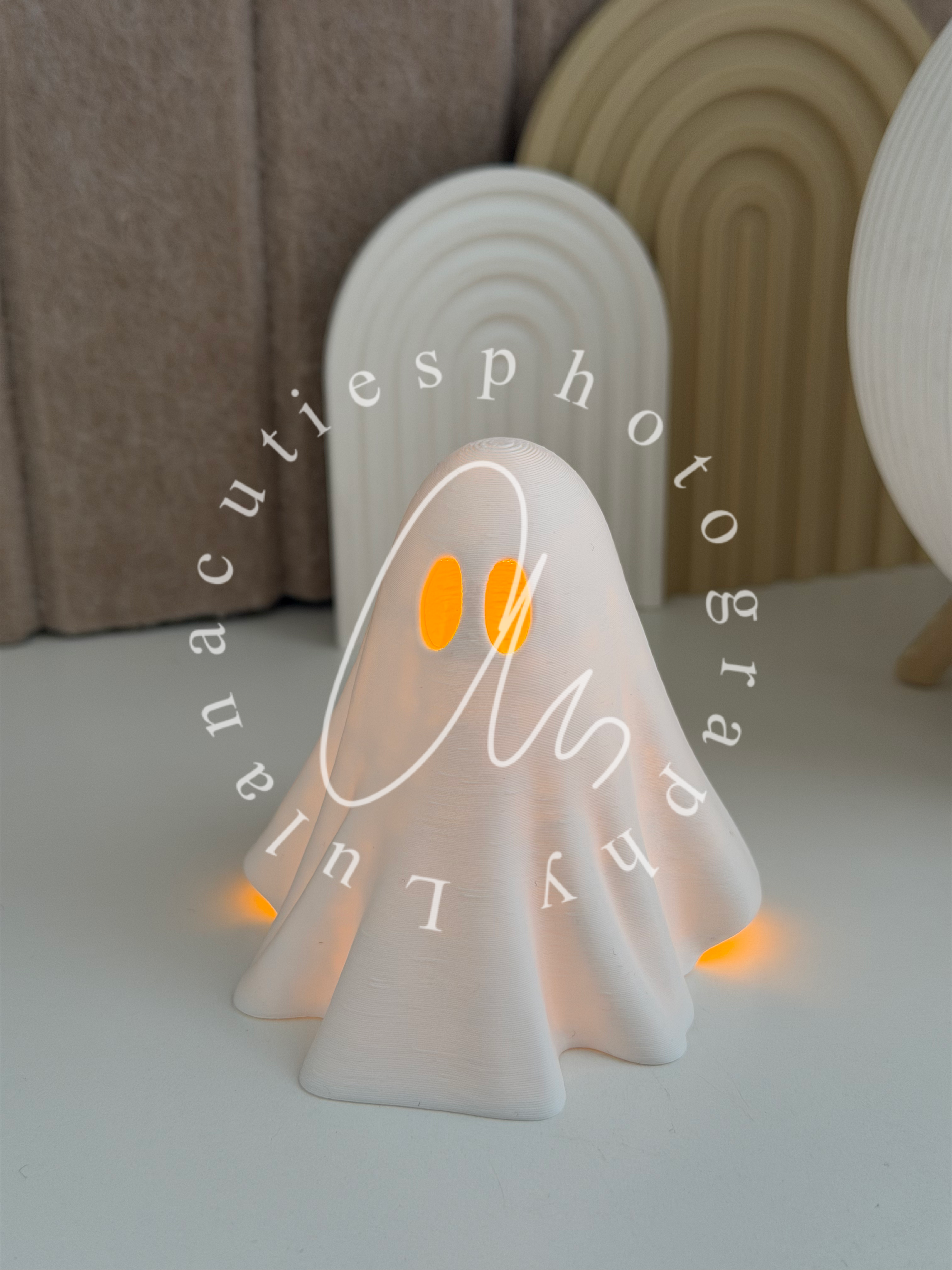 Boo Geist mit ballonlicht